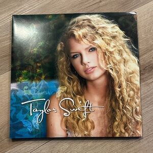 Taylor Swift Debut Album Vinyl DAMAGED